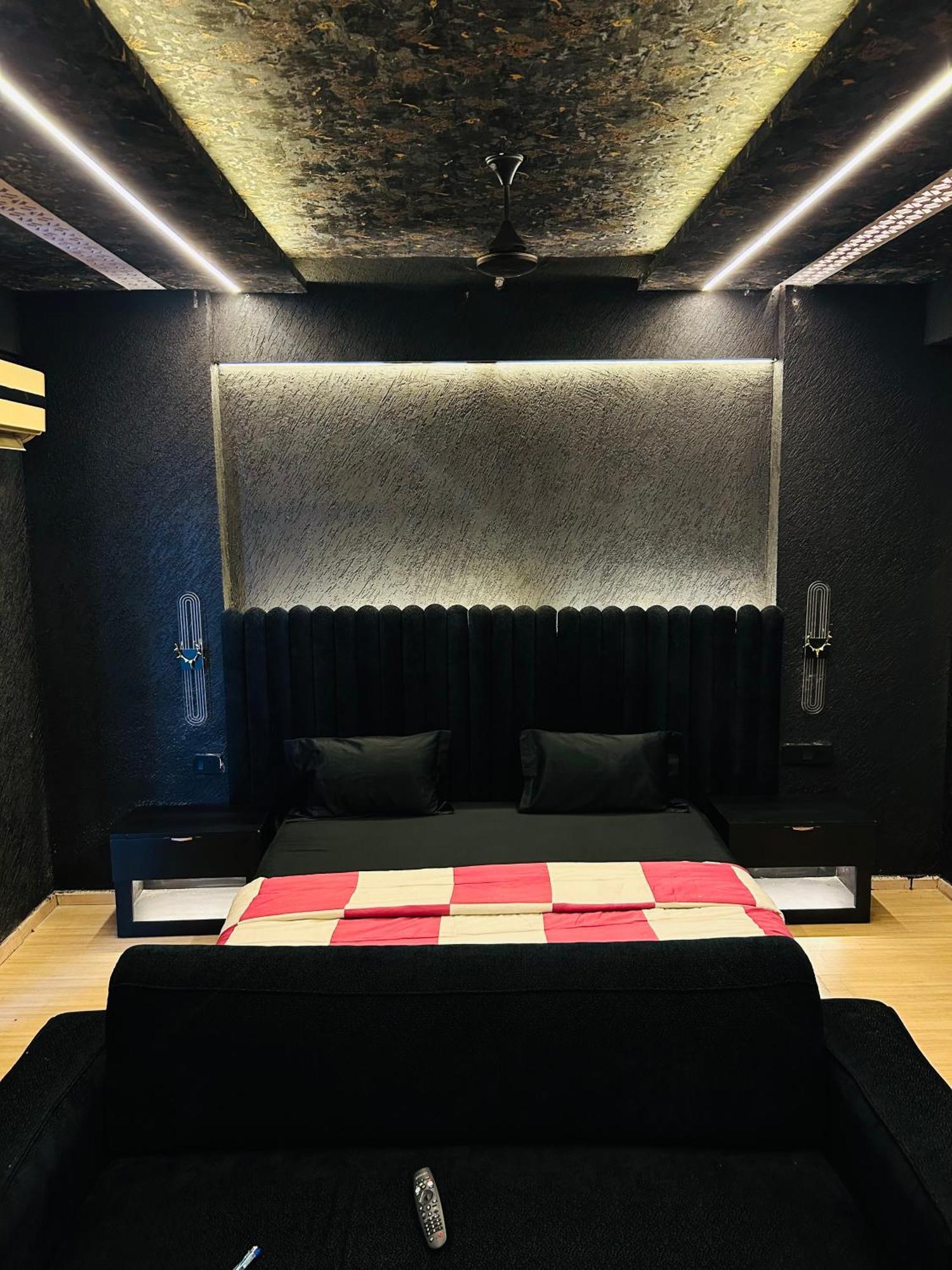 Hotel Shades Of Black 2 Lucknow Exterior foto